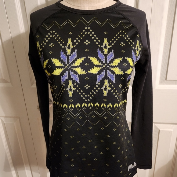NWOT Fila thermal outdoor sport top. Medium, black with faux knit pattern. - Picture 1 of 6
